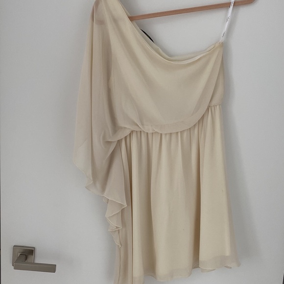Cream One Shoulder Papaya Dress - Picture 4 of 4